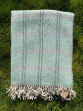 Load image into Gallery viewer, Pure Lincoln Longwool Knee Rug or Short Shawl Wrap