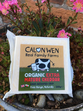 Load image into Gallery viewer, Calon Wen Organic Extra Mature Cheddar 200g